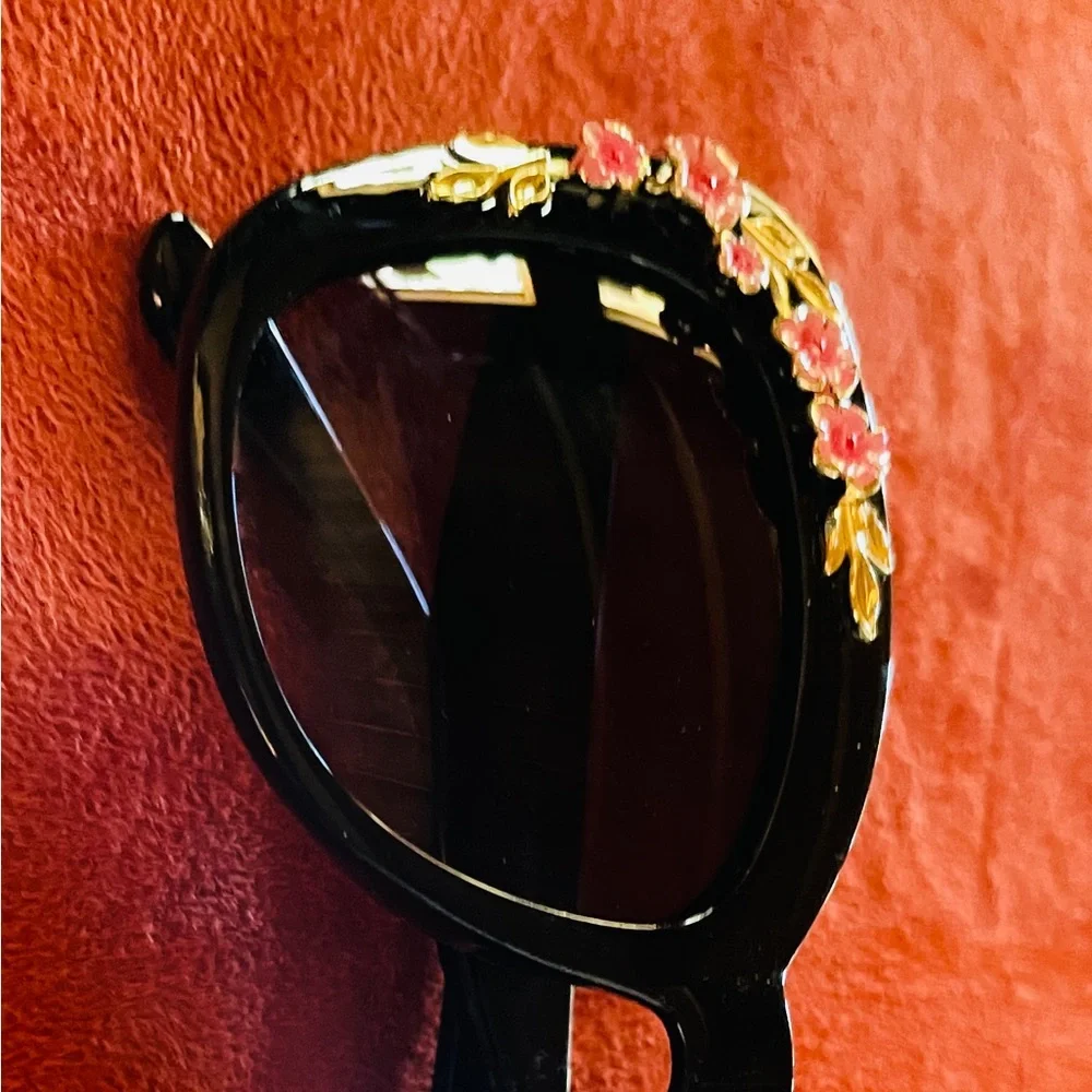 NWT Chic ITALIAN Designer Style Retro Floral Cateye Pin-up SUNGLASSES